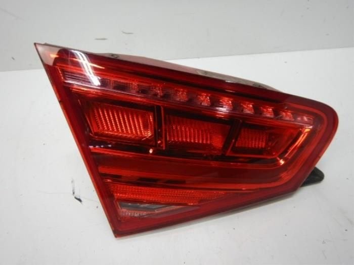 Audi A8 4H Achterlicht Links-Binnen, Enlèvement ou Envoi, Utilisé
