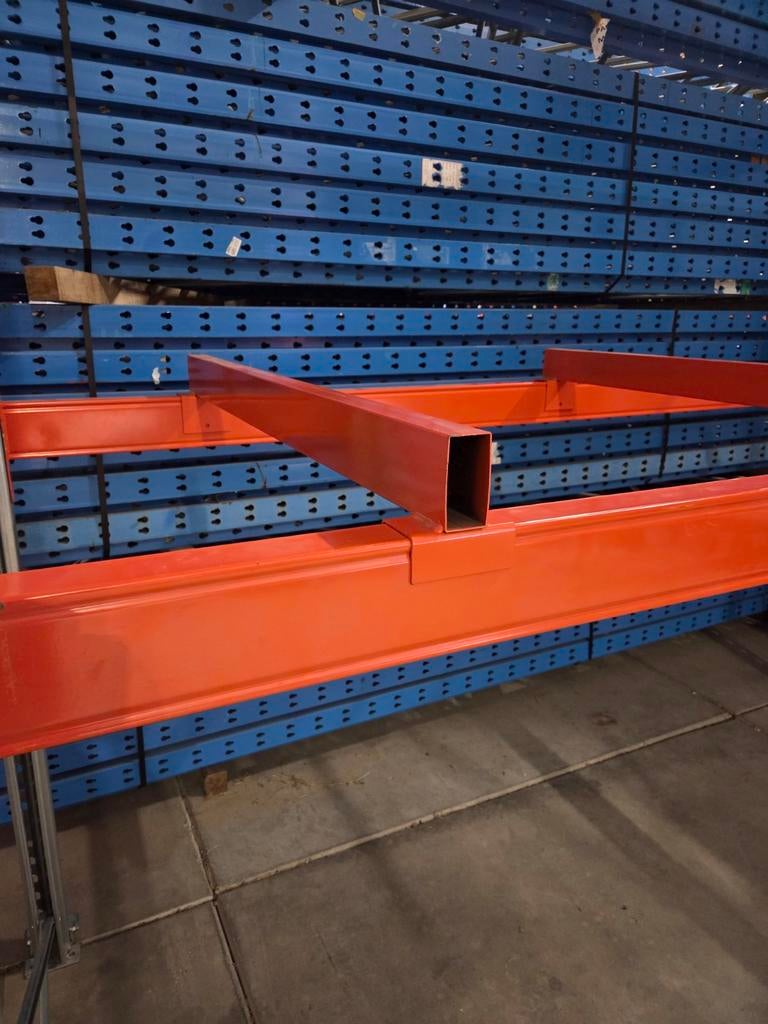 Partij Diepteliggers dragers opliggend 1100mm stelling., Doe-het-zelf en Bouw, Ophalen
