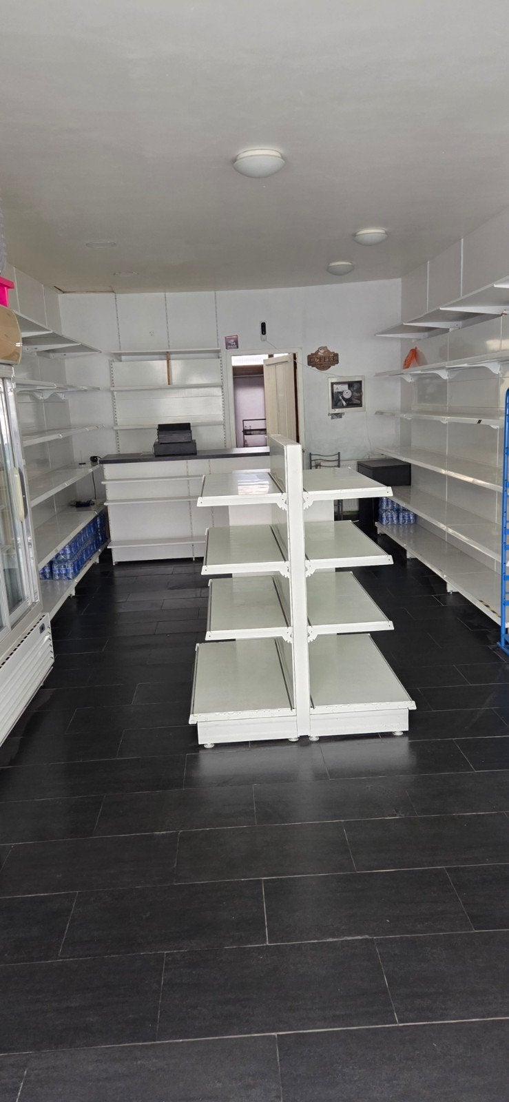 Commerce a vendre, Enlèvement ou Envoi