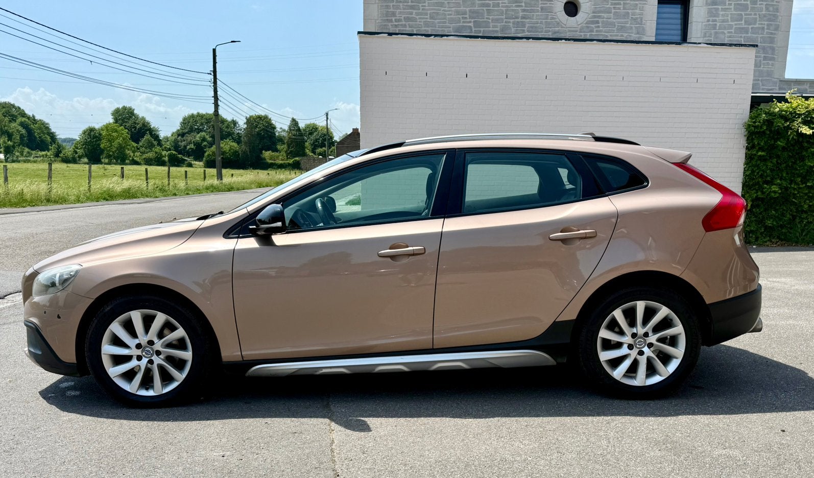 Volvo v40 cross country diesel 2014, Auto's, Voorwielaandrijving, Euro 5, Bruin, 5 deurs