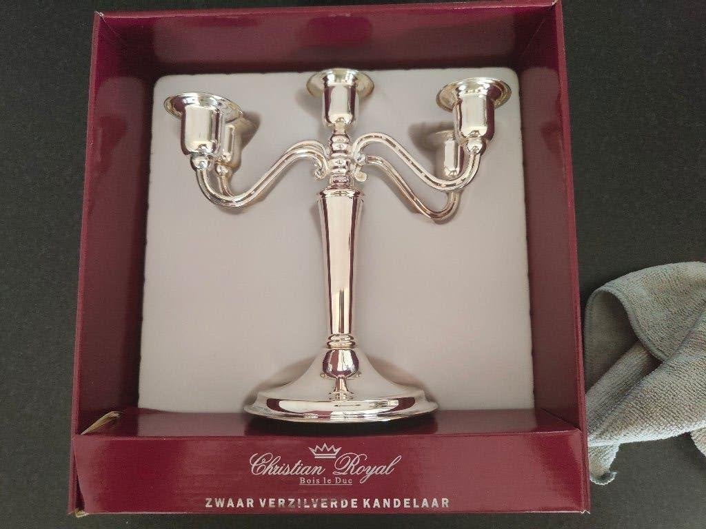 Zilveren kandelaar, Ophalen, Zilver