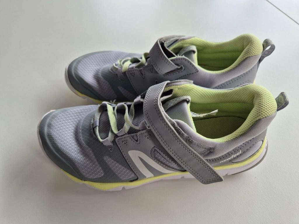 sportschoenen meisjes maat 39 newfeel, Comme neuf, Enlèvement, Newfeel, Chaussures de sport
