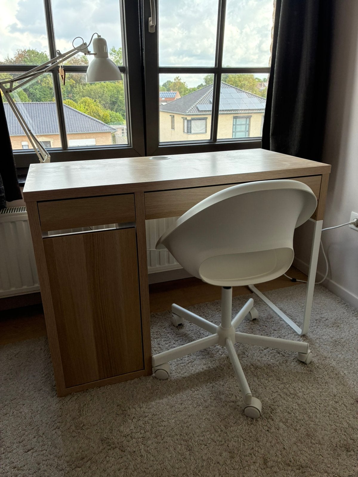 Bureau en stoel, Ophalen, Zo goed als nieuw