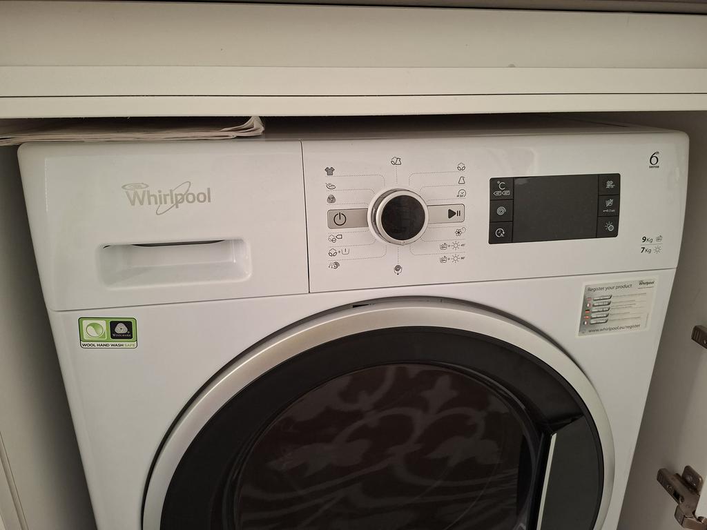 Whirlpool 6th Sense Wasmachine + Droogkast Combi, Elektronische apparatuur, Droogkasten, Ophalen, Zo goed als nieuw