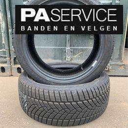 2x Bridgestone 215 45 17 Winterbanden met 8.4 mm, Autos : Pièces & Accessoires, Pneus & Jantes, -, Utilisé, -, Jante(s)