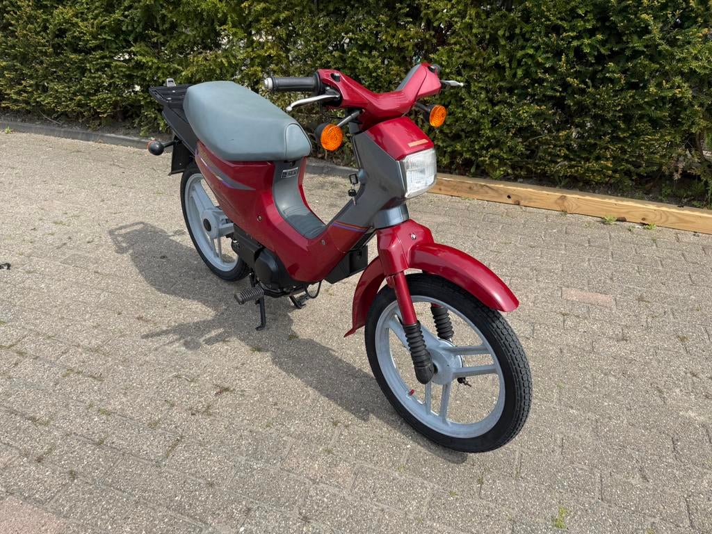 Honda wallaroo deluxe, Fietsen en Brommers, Ophalen, Zo goed als nieuw