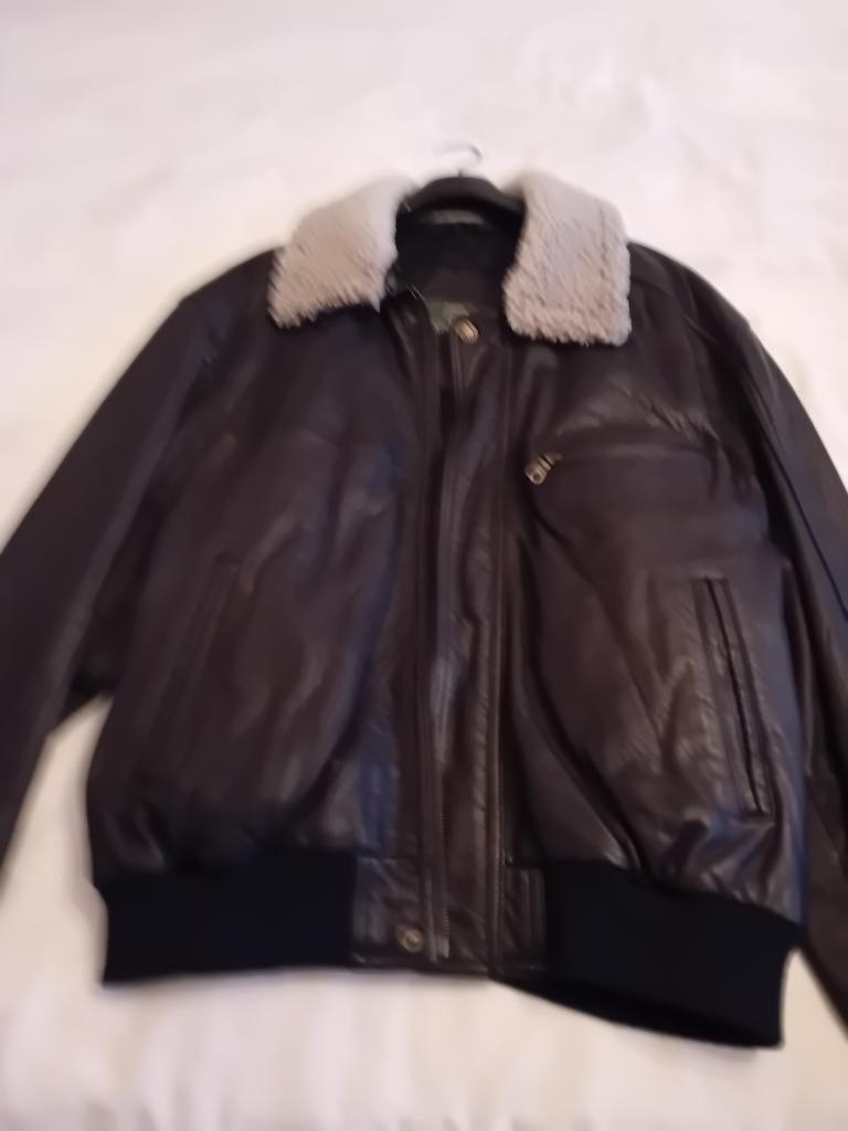 vest portobello maat 50 met afneembare kraag leder, Kleding | Heren, Ophalen, Zo goed als nieuw, Maat 48/50 (M)