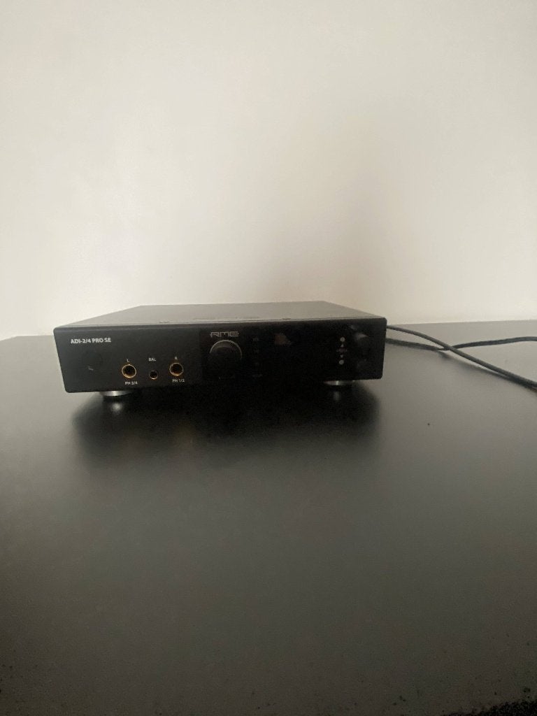 RME ADI 2/4 PRO SE zwart, Audio, Tv en Foto, Ophalen of Verzenden, Zo goed als nieuw, Audio