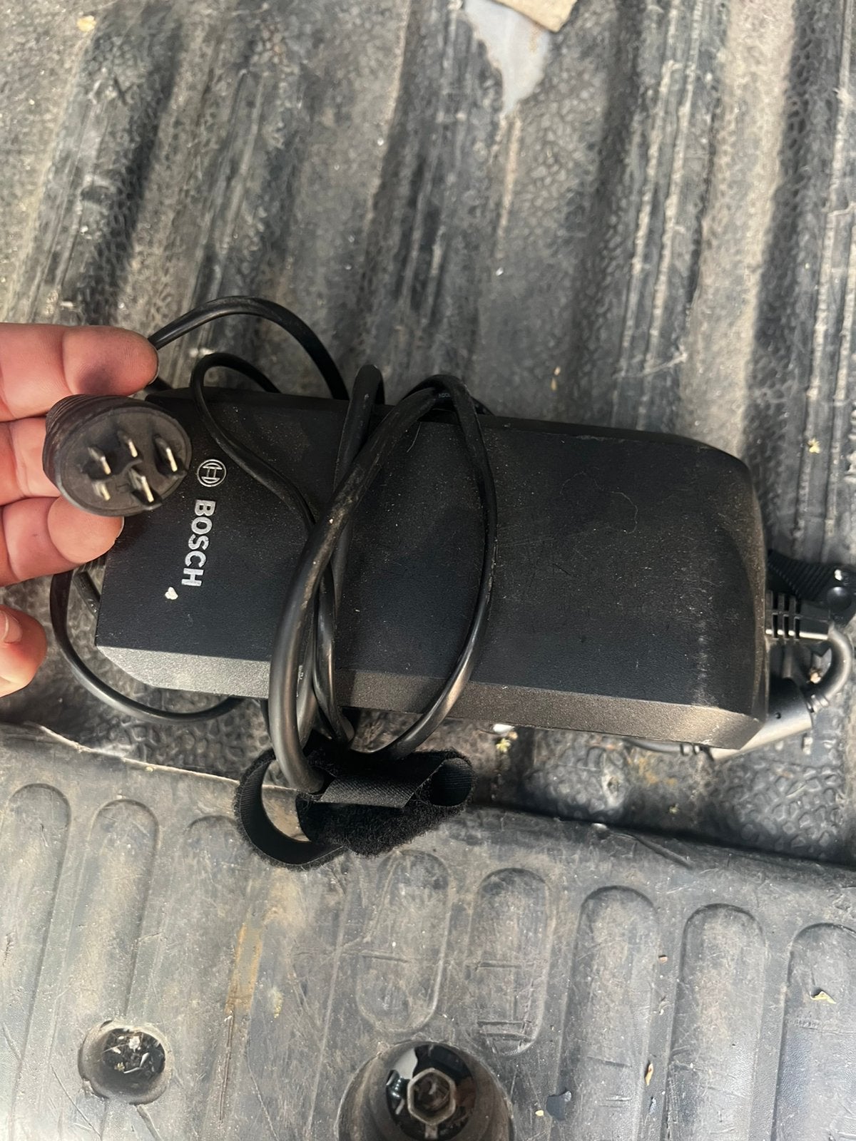 Bosch oplader 6A, Ophalen