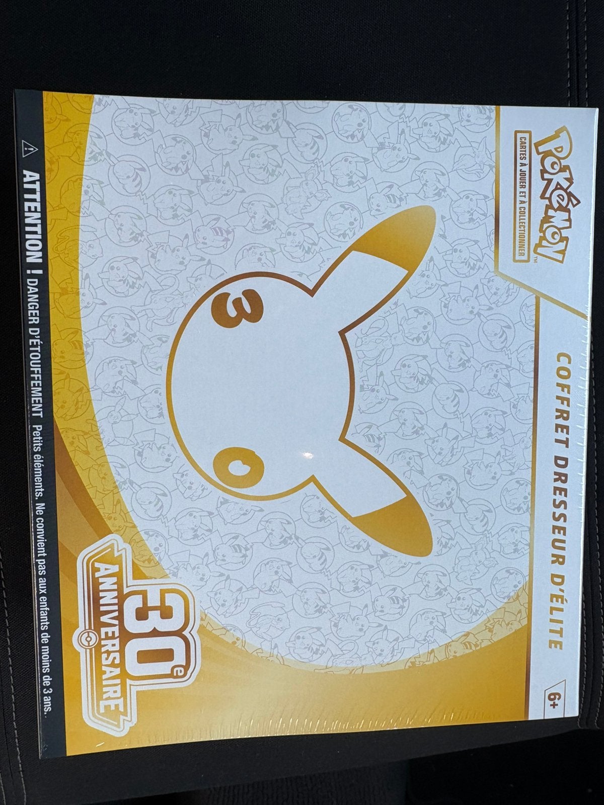 ETB Pokémon Coffret Dresseur d'Élite 30e Anniversaire, Hobby & Loisirs créatifs, Enlèvement, Neuf, Autres types