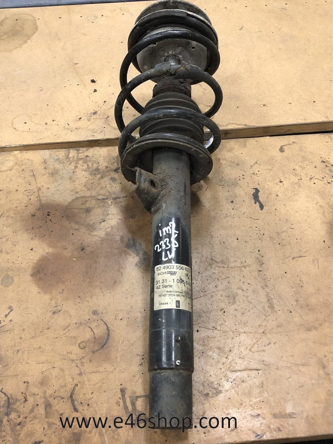 VEERPOOT SCHOKBREKER BMW E46 LINKS VOOR OE 1096849, Gebruikt, -, -, Ophalen of Verzenden