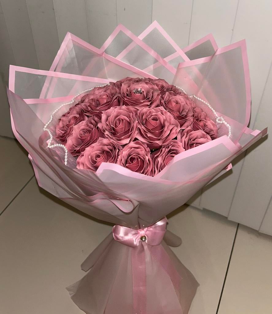 Bouquet avec des roses etternelles, Ophalen of Verzenden, Nieuw