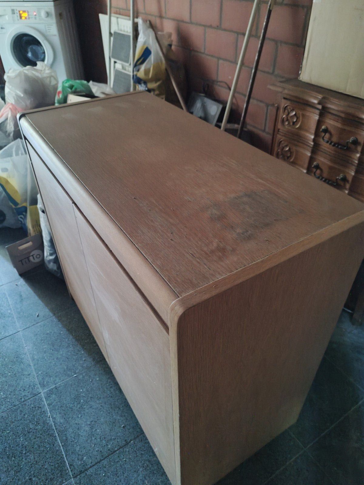 Gratis commode kastje, Enlèvement