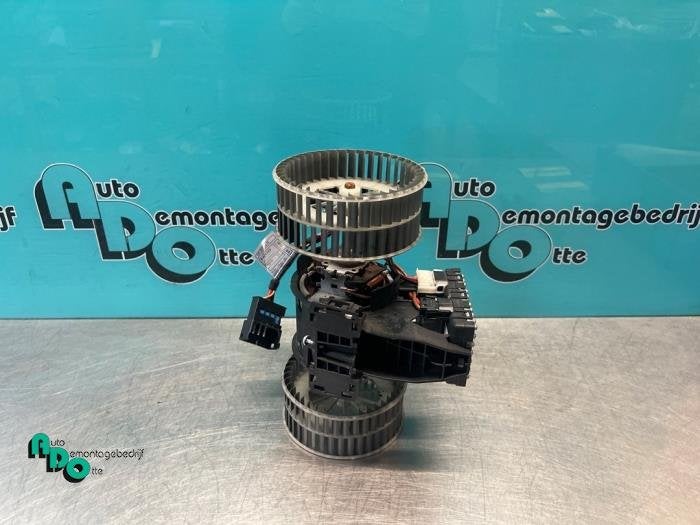 Moteur de ventilation chauffage d'un BMW 5-Serie (5-Serie 02, -, 3 mois de garantie, Utilisé, -