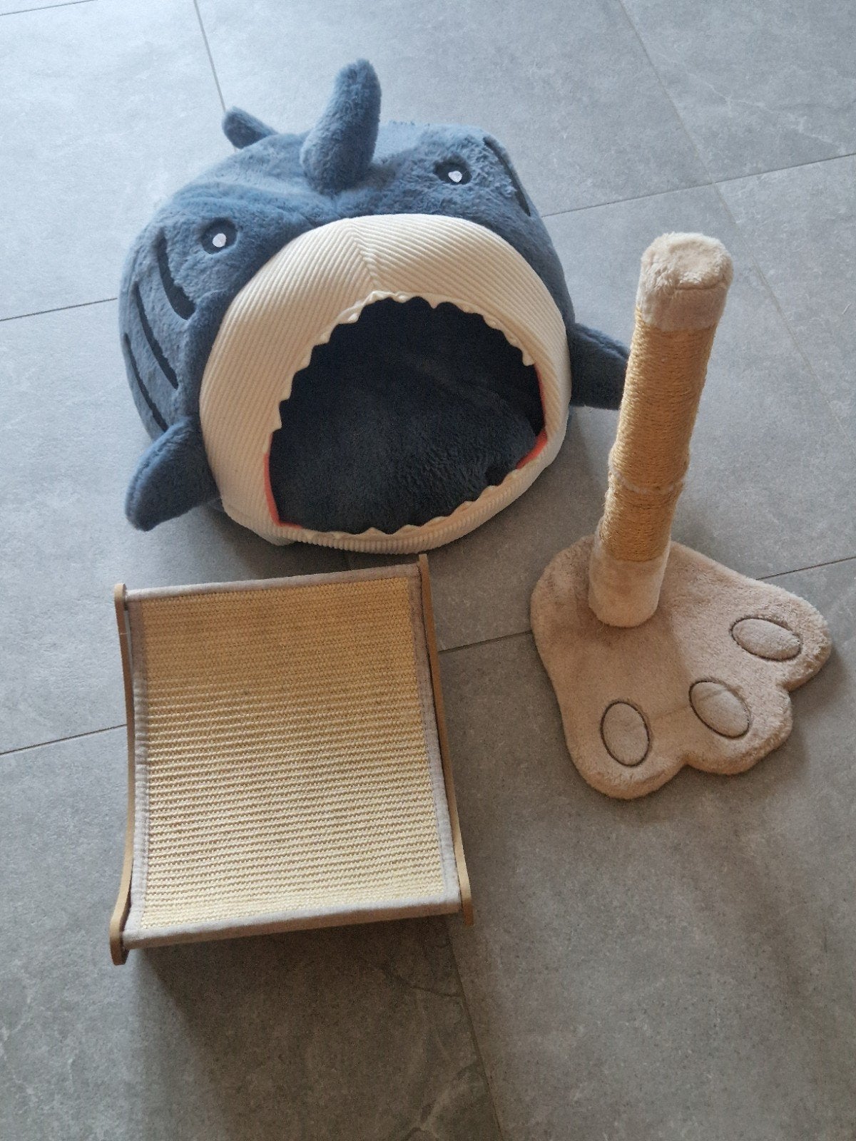 kattengerief (krabbers en huisje), Animaux & Accessoires, Jouets pour chats, Enlèvement, Comme neuf