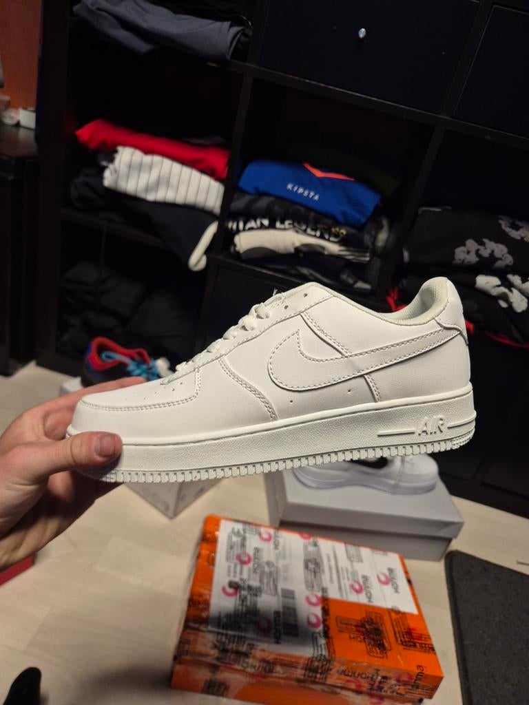 Nike air force 1 wit maat 44, Ophalen