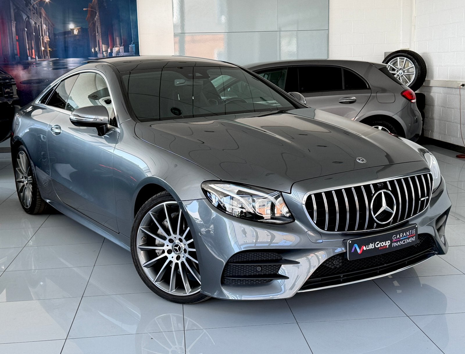 Mercedes E 220 d Coupe ///AMGGARANTIE 1AN*Toit Ouv*45.000km, Autos, Cuir, Argent ou Gris, Achat, 143 kW