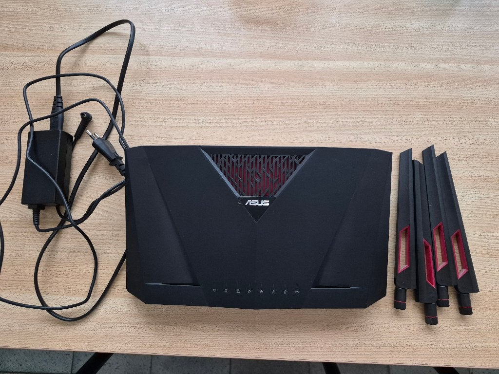 Routeur Asus RT-AC88U, Informatique & Logiciels, Routeurs & Modems, Enlèvement, Utilisé, Routeur, Asus