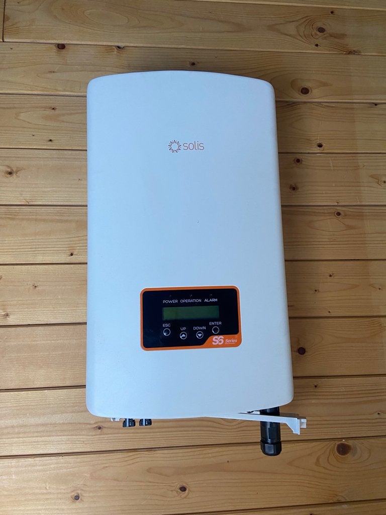Onduleur Solis S6-GR1P5K 5 KWpanneaux solaires vieux 5 mois, Enlèvement, Comme neuf, Collecteur, 200 watts-crêtes ou plus
