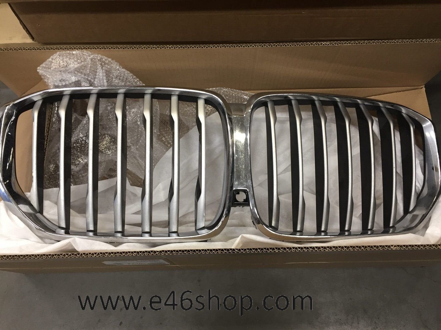 GRILLE BMW X5 G05 oe 51137454887 zgan !, Auto-onderdelen, Gebruikt, -, -, Ophalen of Verzenden