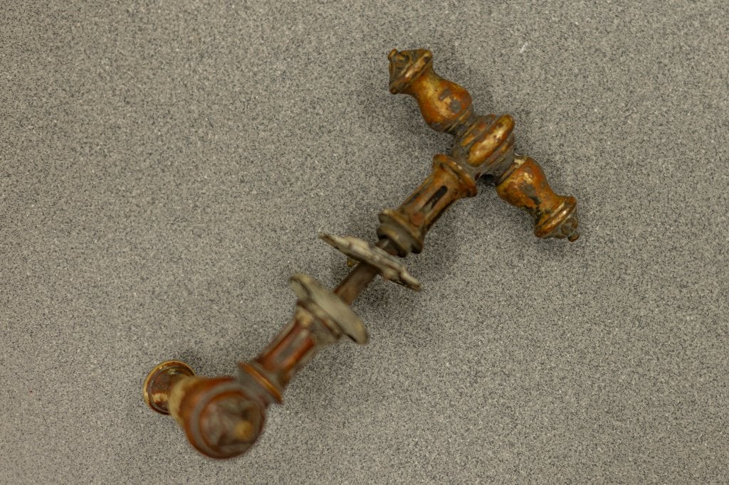 ancienne poignée de porte en cuivre, Enlèvement