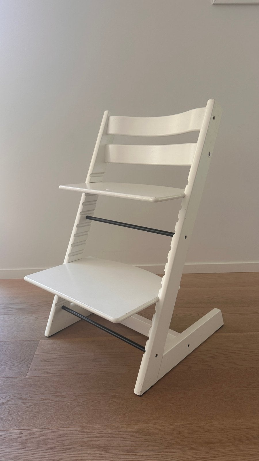 stokke tripp trapp kinderstoel wit, Kinderen en Baby's, Kinderstoelen, Ophalen, Zo goed als nieuw