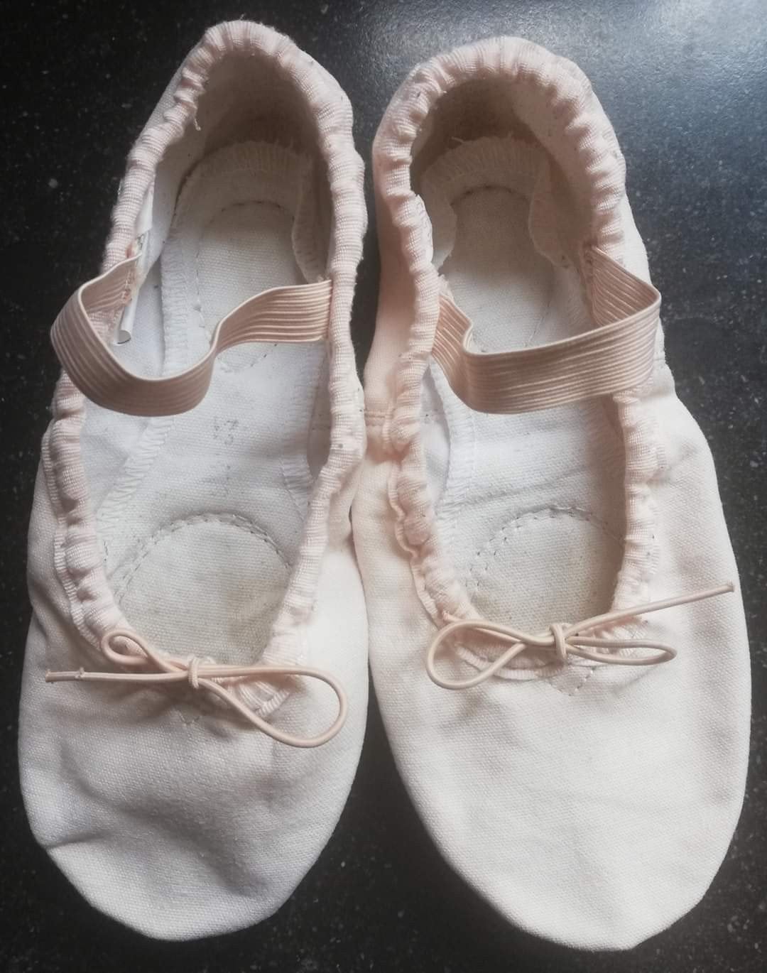 Zachte balletschoentjes Sansha, Sport en Fitness, Ophalen of Verzenden, Gebruikt, Schoenen