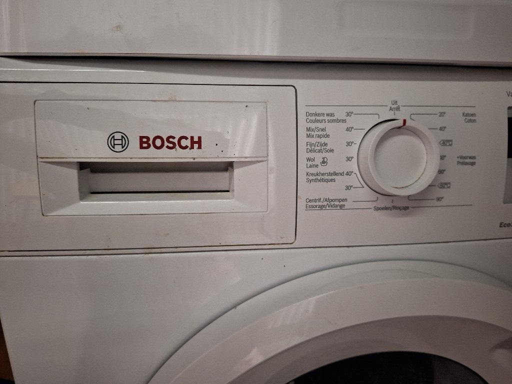 Te koop: Bosch Serie 4 wasmachine - Enkel ophalen, Elektronische apparatuur, Wasmachines, Gebruikt, Voorlader, Ophalen