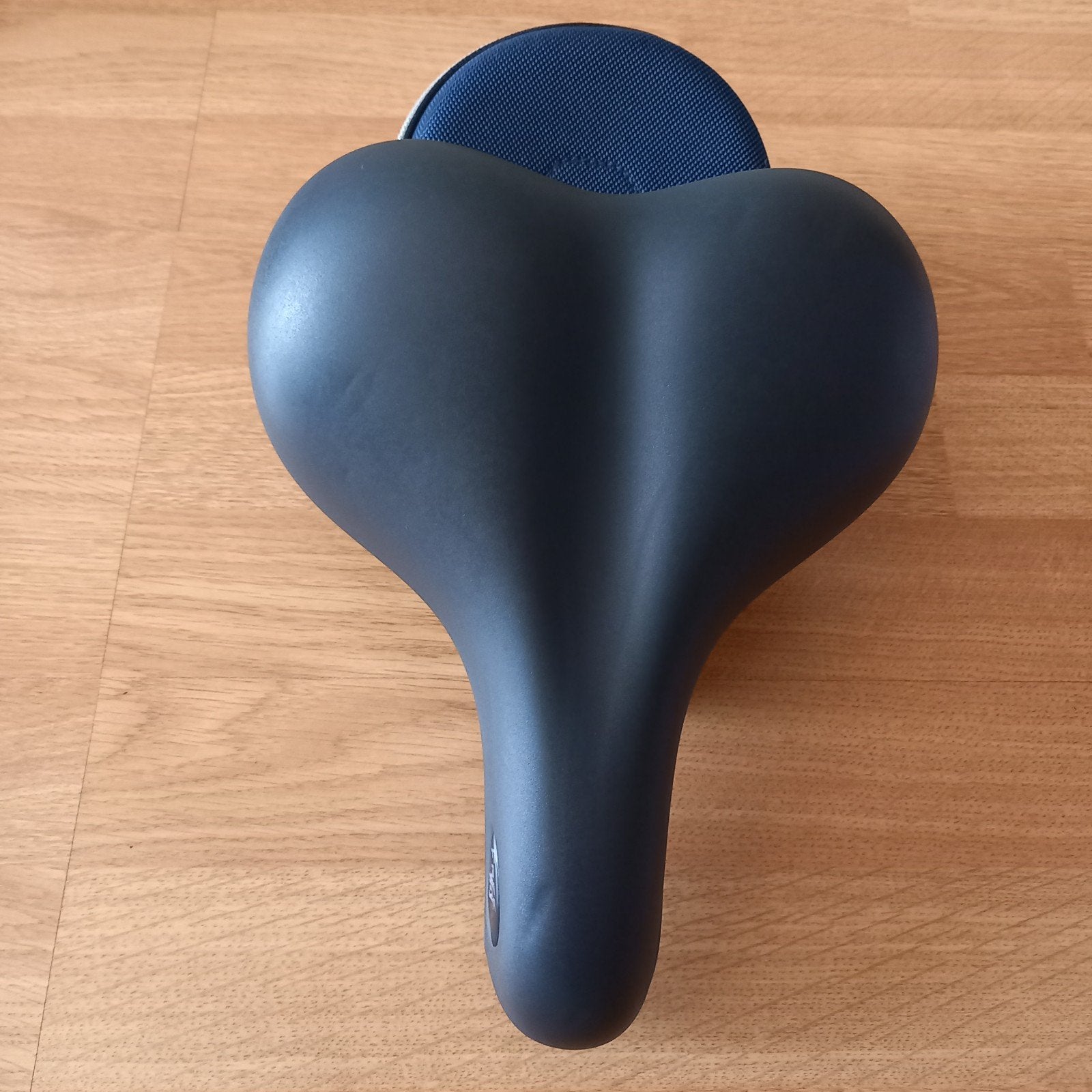 BONJOUR, JE SUIS VOUS. NOUVELLE SELLE DE VÉLO, Vélos & Vélomoteurs, Enlèvement ou Envoi, Comme neuf