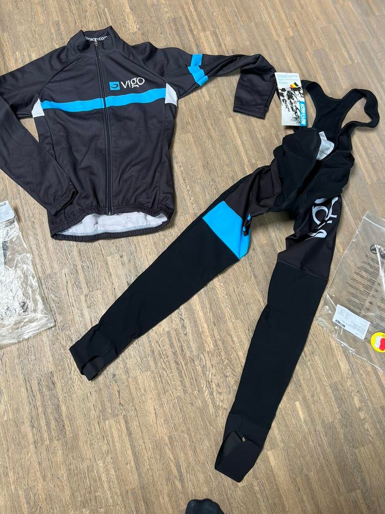 nieuw bio racer , size 2s fiets jersey en broek bio, Ophalen of Verzenden, Nieuw, S