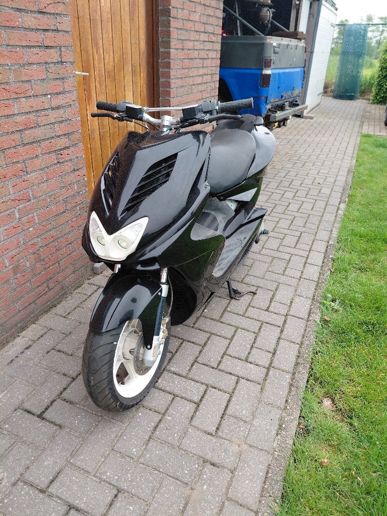 Yamaha aerox, Scooter, Motorrijbewijs A, Gebruikt, Particulier