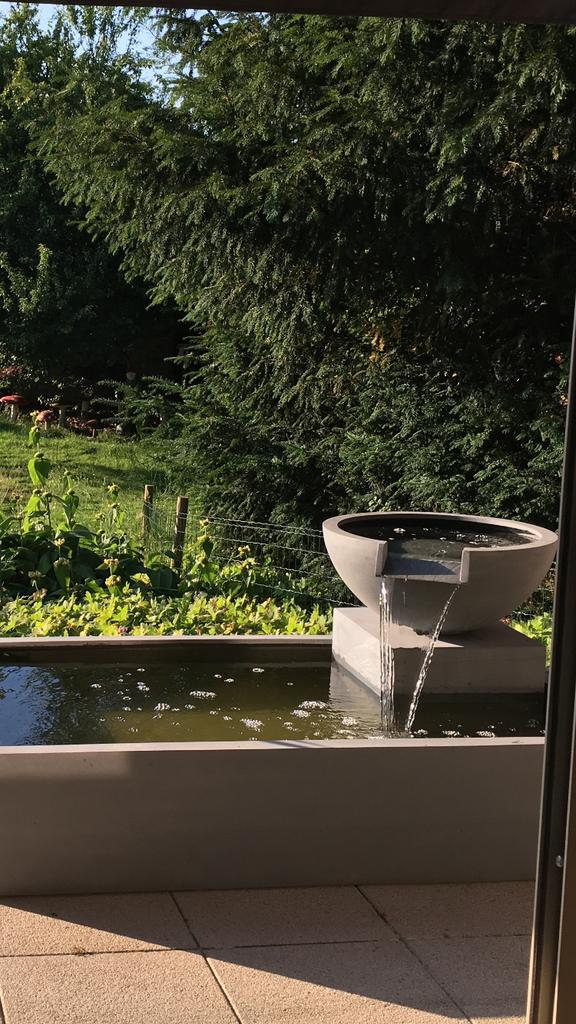 Fontein Waterpartij Vijver in Polystone, Ophalen, Zo goed als nieuw
