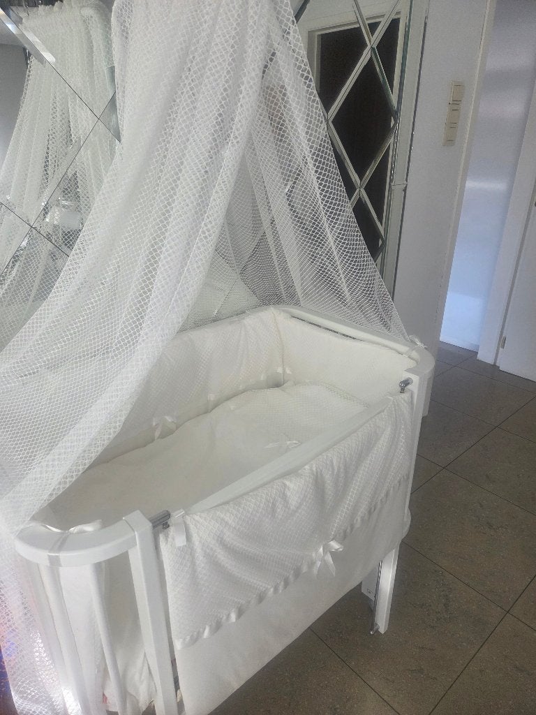 Babybed ( 0 - 18 m), Kinderen en Baby's, Ophalen, Zo goed als nieuw