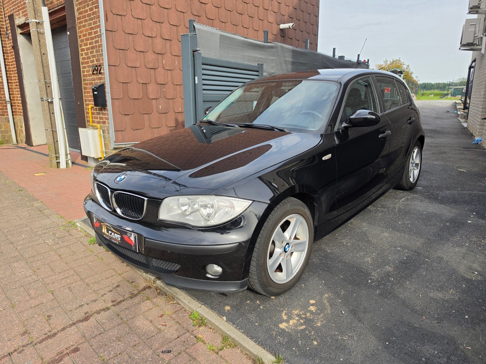 Bmw série 1 Essence 116i ✨️ ️12 mois de Garantie ️✨️, Auto's, BMW, 1 Reeks, Zwart, Zwart, Bedrijf