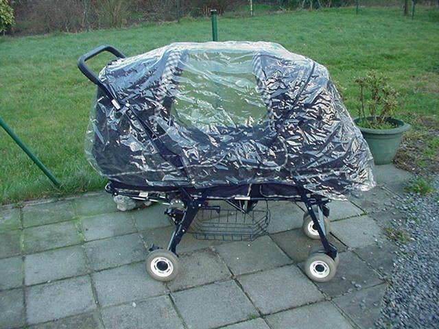 Tweeling/duobuggy met kappen en regenhoes, Enfants & Bébés, Buggys, Enlèvement, Utilisé, Autres marques, Protection de pluie