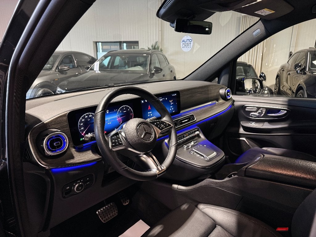 Mercedes-Benz V300d AMG-Line Grafiet Grijs | Lichte Vracht, Dealer onderhouden, Leder, Bedrijf, 5 deurs