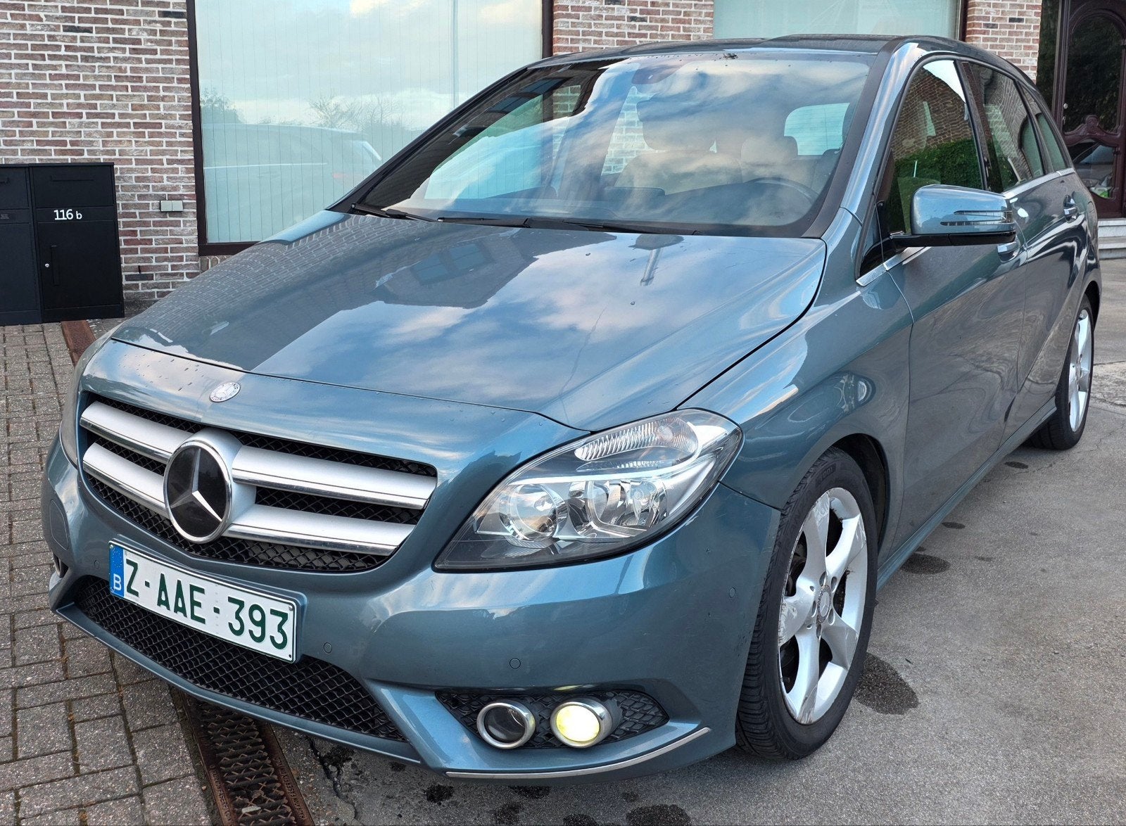 Mercedes-Benz B180 Euro 6, Blauw, Leder, Bedrijf, 5 zetels