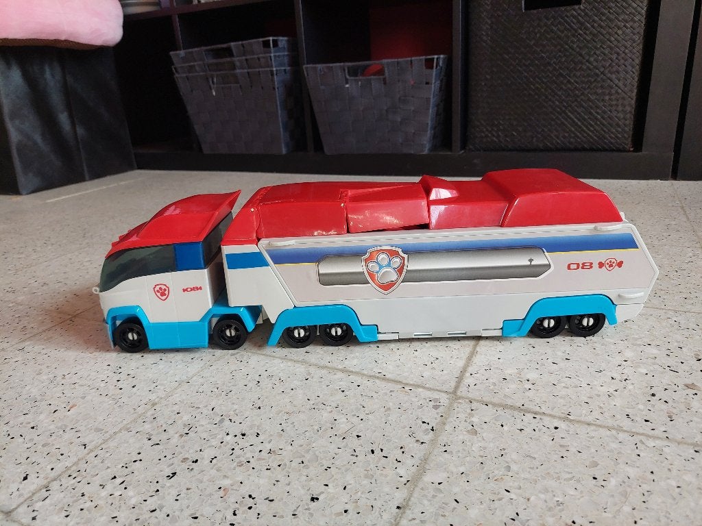 Paw Patrol vrachtwagen met helling 15€, Ophalen, Zo goed als nieuw