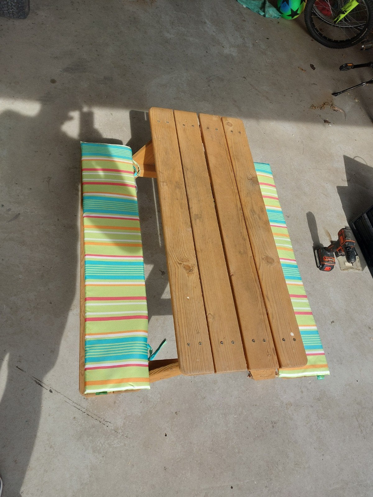 Picknick tafel kinderen, Zo goed als nieuw, Rechthoekig, Hout, Ophalen