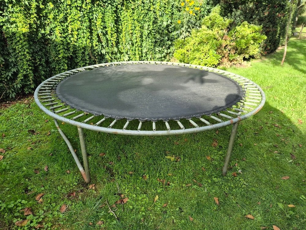 trampoline, Enlèvement, Utilisé
