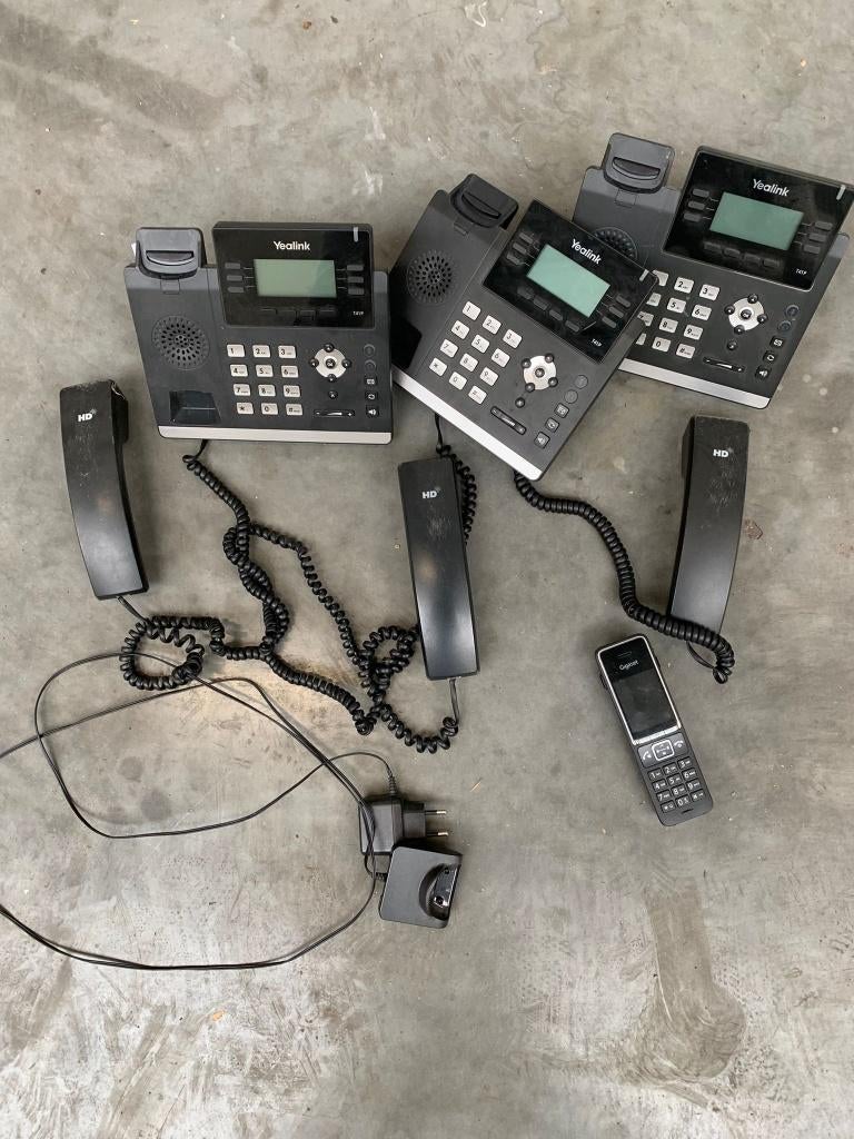 Telefoons, Telecommunicatie, Telefooncentrales, Ophalen