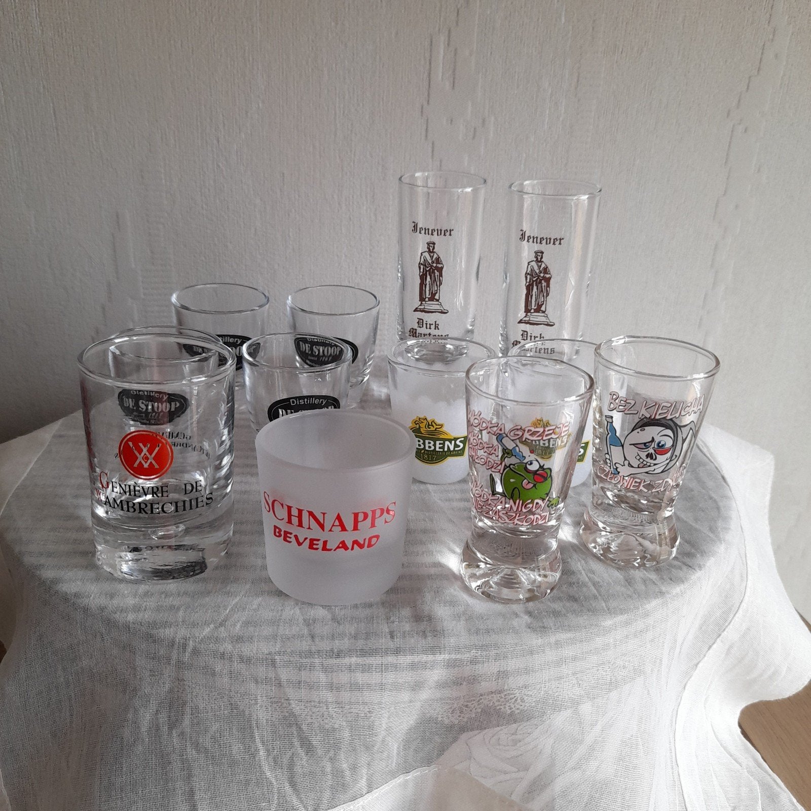 12 glaasjes shot/ jenever/ vodka.  ( lot ), Verzamelen, Ophalen, Borrel- of Shotglas
