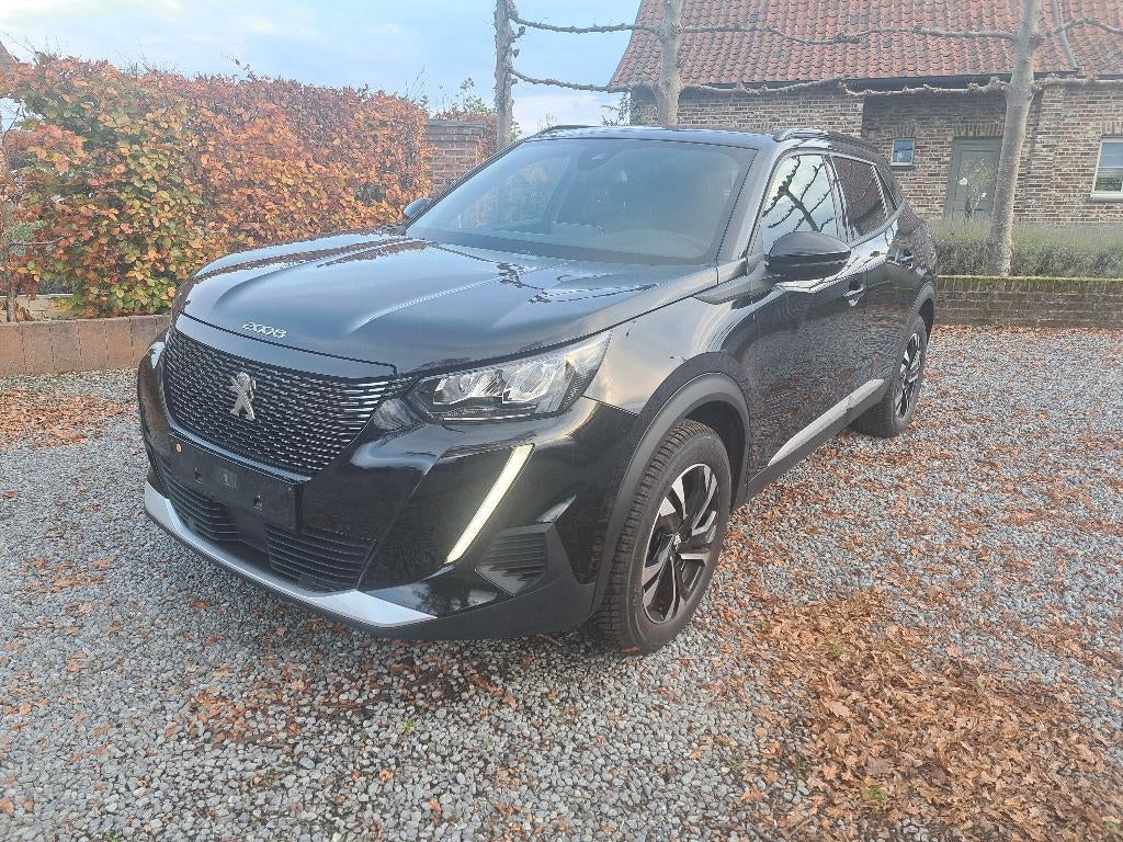 PEUGEOT 2008 1.2 Aut. ALLURE , 2023, Gps, ac, cam, 27800 km, Auto's, Peugeot, Stof, 1199 cc, USB, Zwart