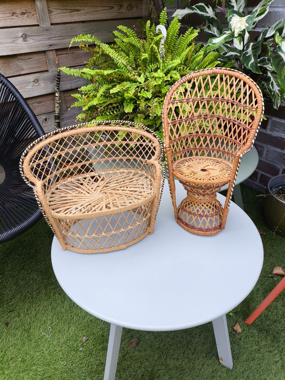 Ensemble vintage en rotin mini — Chaise et banc Peacock (Boh, Antiquités & Art, Enlèvement ou Envoi