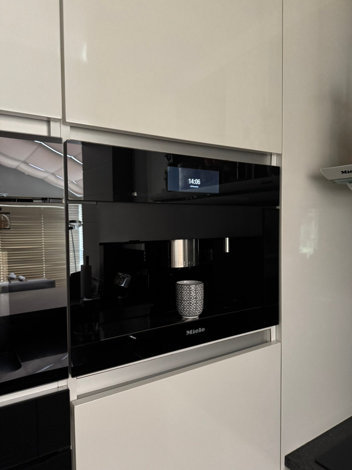 Miele koffiemachine CVA6805, Koffiemachine, Koffiebonen, Zo goed als nieuw, Ophalen