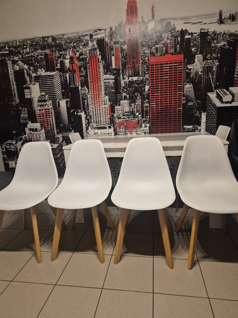 Set stoelen, Huis en Inrichting, Ophalen, Wit, Zo goed als nieuw, Vier