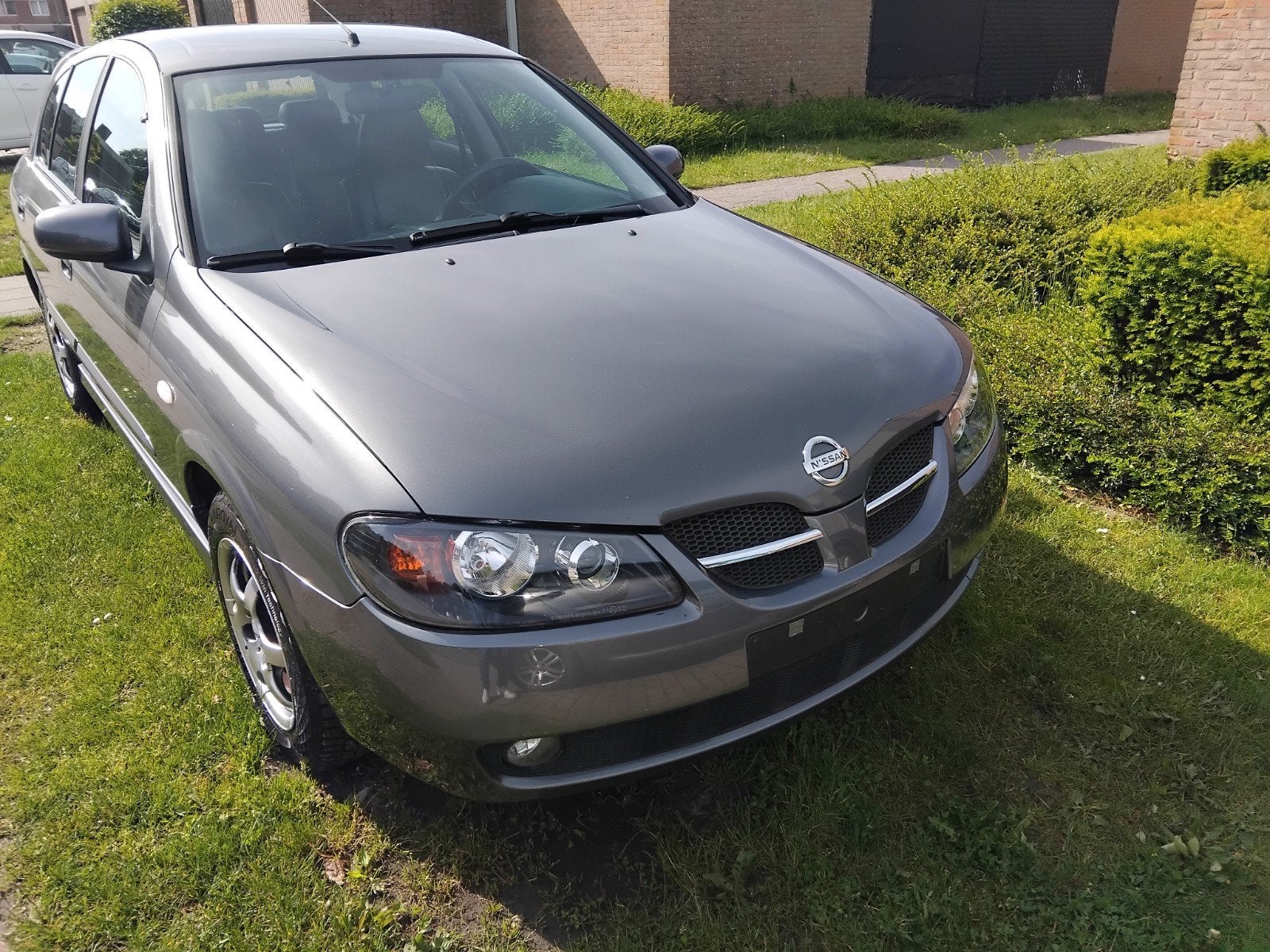 Nissan almera 1500i airco, Auto's, Almera, Handgeschakeld, 1400 cc, Particulier