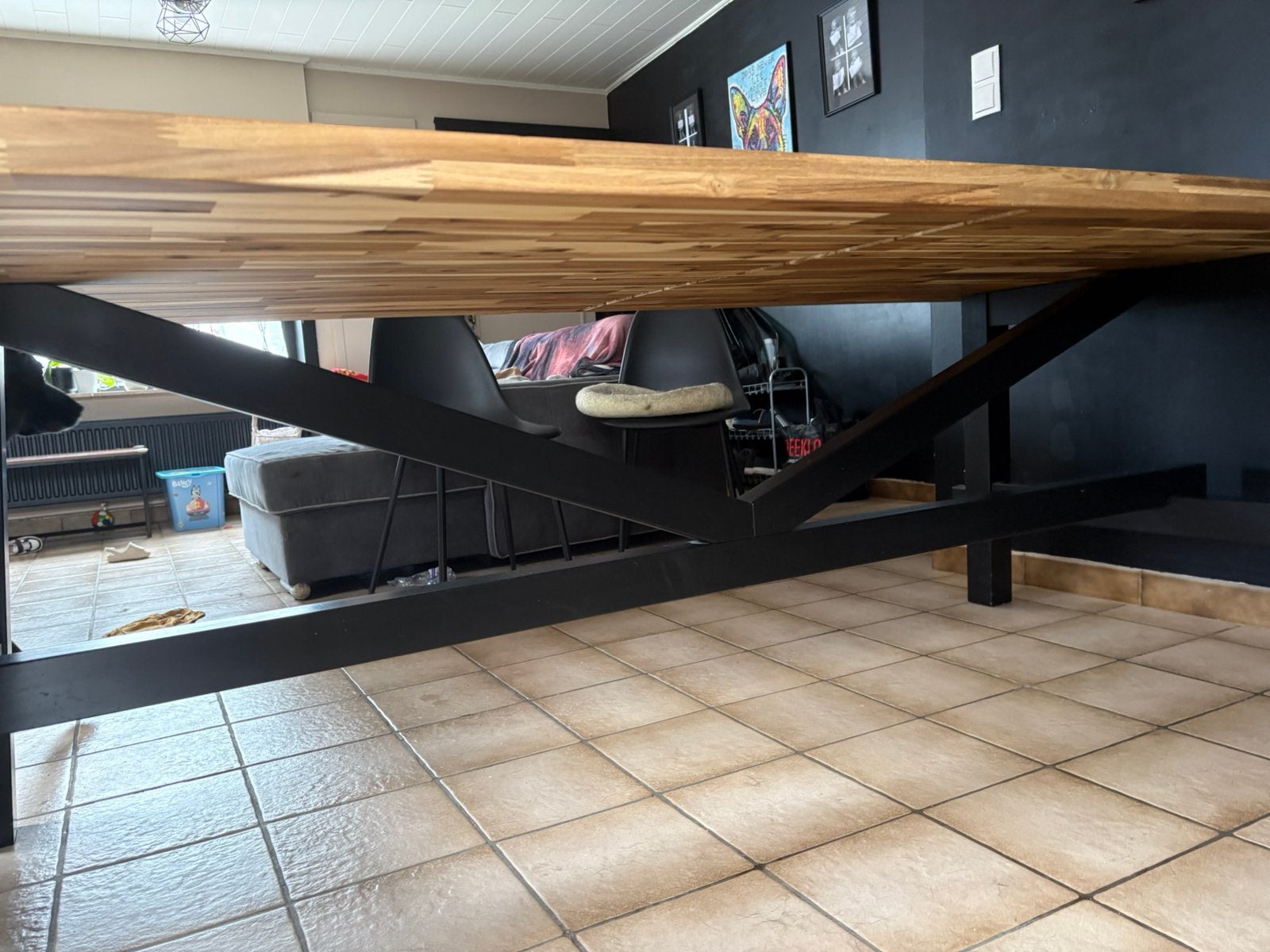 Eettafel zwaar is reeds uit elkaar gehaald, Huis en Inrichting, Tafels | Eettafels, Ophalen, Zo goed als nieuw