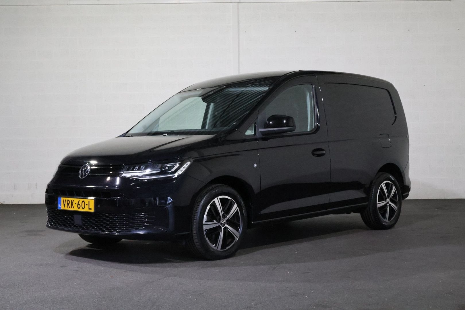 Volkswagen Caddy Cargo 2.0 TDI Automaat 75th Edition Leer Le, Auto's, Bestelwagens en Lichte vracht, Automaat, Zwart, Diesel, Te koop