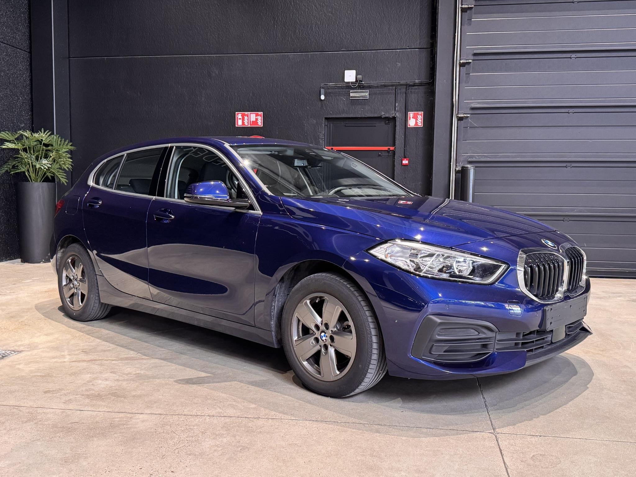 BMW 1 Serie Hatch 118iA (103 kW) (automatique), Achat, Entreprise, Carnet d'entretien, 5 portes